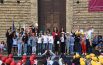 School Festival,  “remigini” in piazza  in attesa della scampanellata