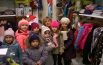 Il patto tra bambini e negozianti: “Noi decoriamo le vetrine, voi aiutate i terremotati”