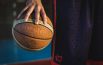 Scontro di genere  alla partita di basket