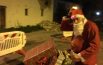 Regali nel carrello:  Babbo Natale nel paese fantasma