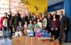 Zaini, dolci, giochi e doni: a Tolentino la solidarietà accende il Natale