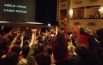 Il teatro fa il pieno e si trasferisce sotto le stelle