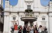 Studentesse in cammino sulla via Lauretana (FOTO)