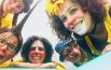 Festa con i bambini e le bambine che vivono nei container