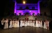 Il ballo di fine anno diventa kermesse: debutto in società per 25 coppie (Foto)