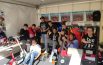 Assemblano monopattino elettrico,  hoverboard e hoverkart  e li espongono in piazza
