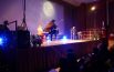 Resistenza tra musica e parole, la preside al pianoforte