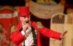 Un po’ clown e un po’ direttore di circo, Otto Panzer e la sua bizzarria in piazza
