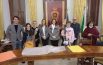 Musica a scuola coi doni dell’Algam Eko: basso elettrico e chitarra acustica