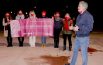 Il Varco sul mare diventa rosso  per dire no alla violenza sulle donne