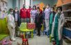 Due pacchi di libri per bambini e bambine del reparto di pediatria
