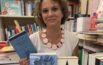 Letture per ogni stato d’animo, i consigli di Chiara Tomassetti: «I libri non curano ma coccolano»