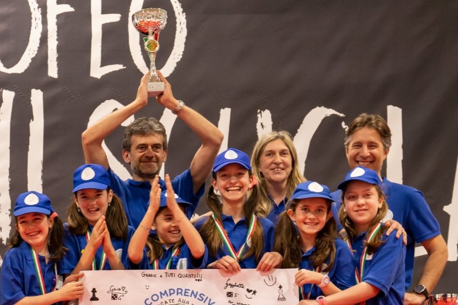 Le scacchiste della Gigli sbaragliano le avversarie e vincono il trofeo nazionale