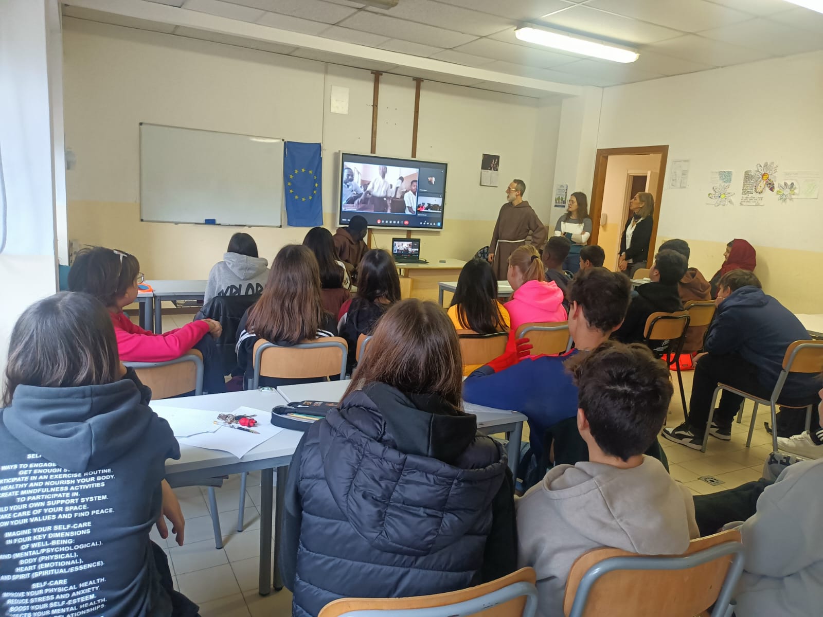 «I nostri amici in Benin:  quattromila chilometri di distanza  annullati da call, mail e lingua francese»