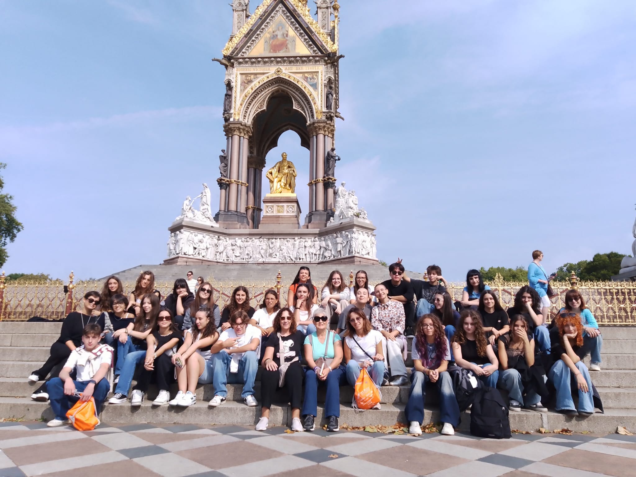 Soggiorno-studio a Londra  per gli studenti e studentesse  del liceo artistico “Cantalamessa”