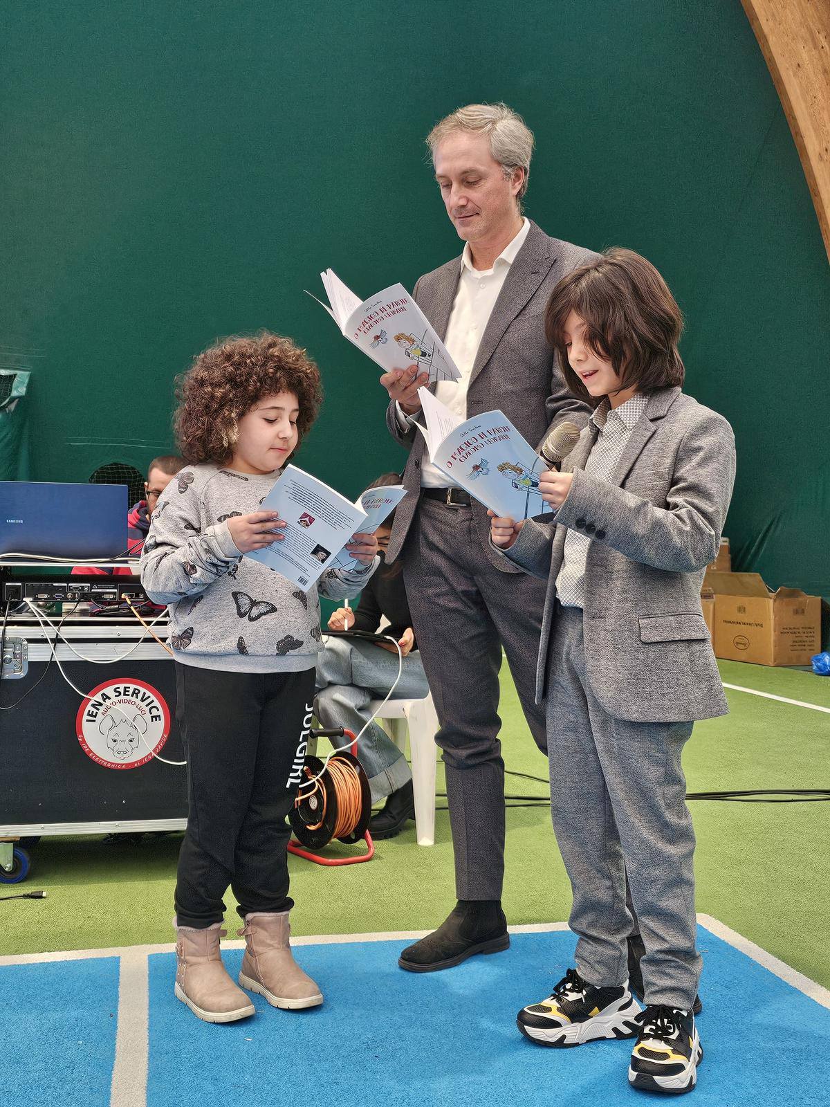 La miniserie su Leopardi in tv e l’attore Ettore Cardinali a scuola