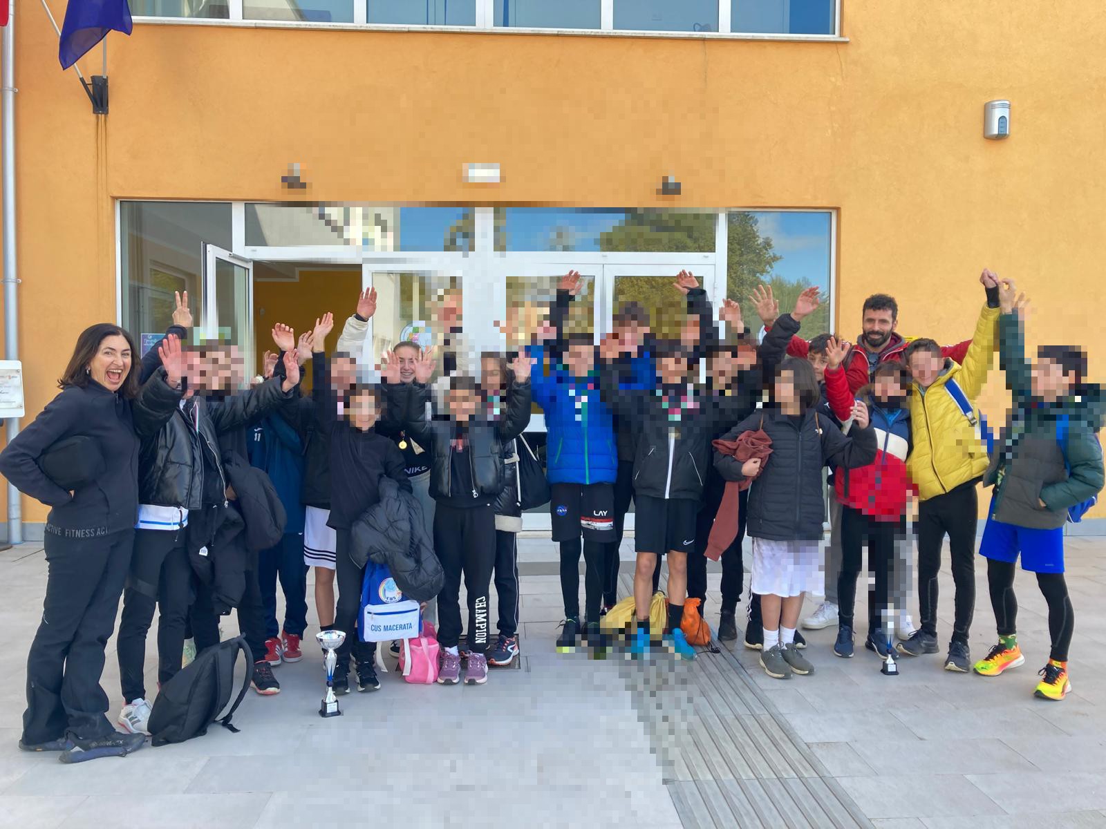 Corsa campestre tra le rovine di Urbisaglia, la “Dante Alighieri” alle regionali
