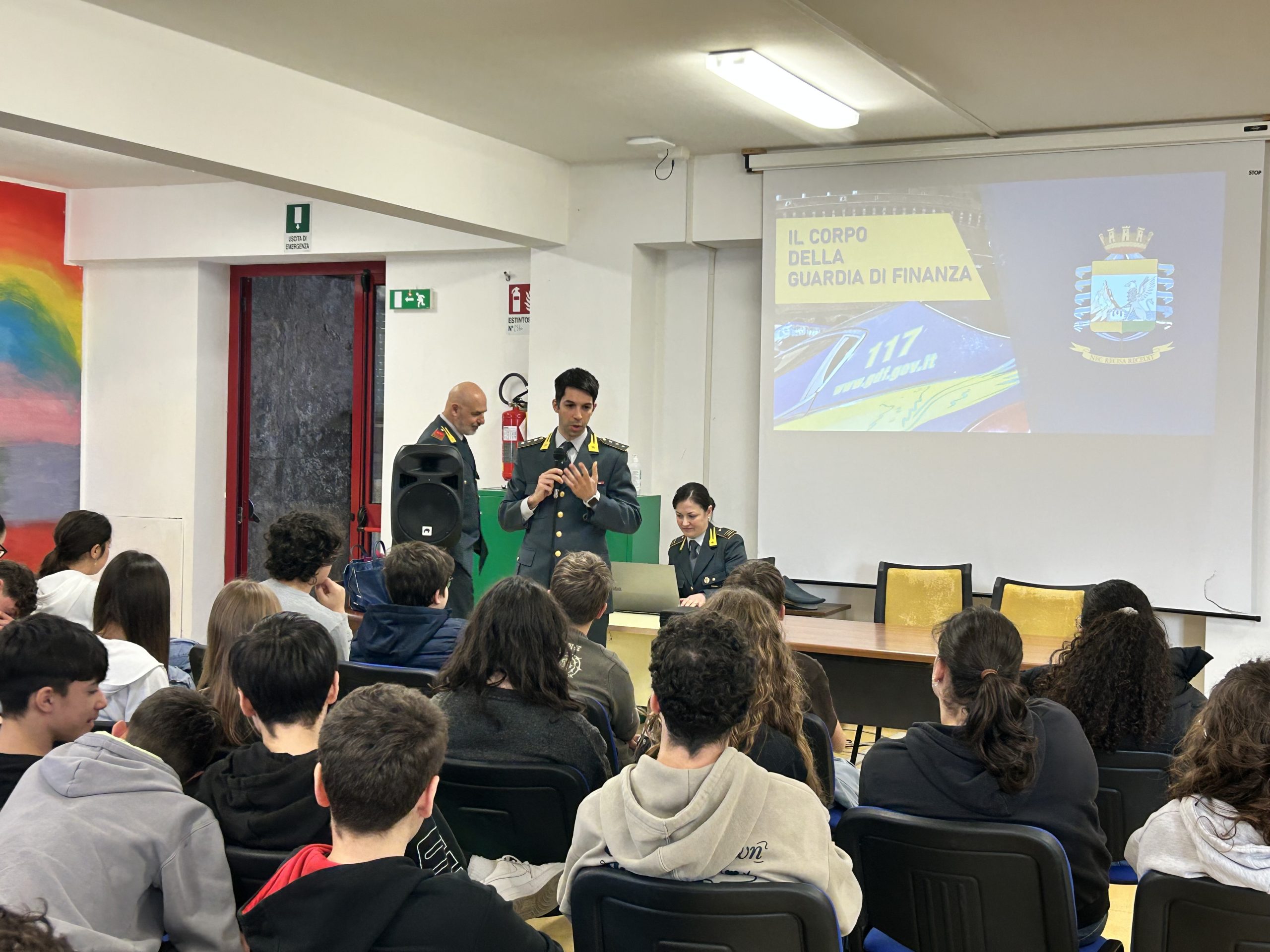 Educazione alla legalità economica con la Guardia di Finanza