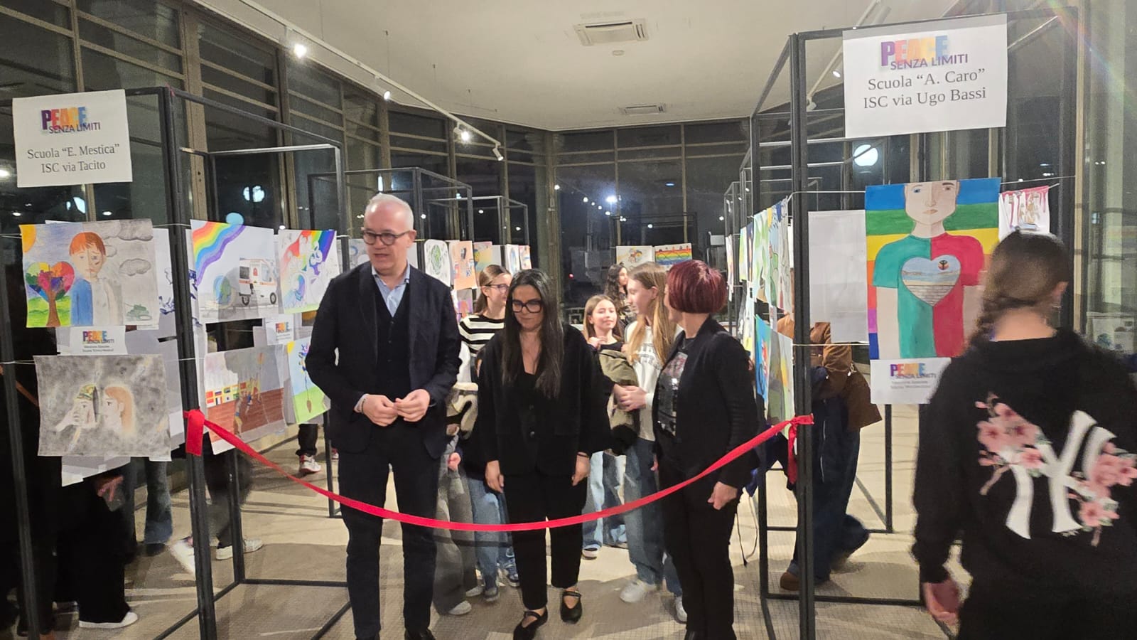Pace senza limiti nei disegni di Mestica e Annibal Caro «Ecco come la immaginiamo»