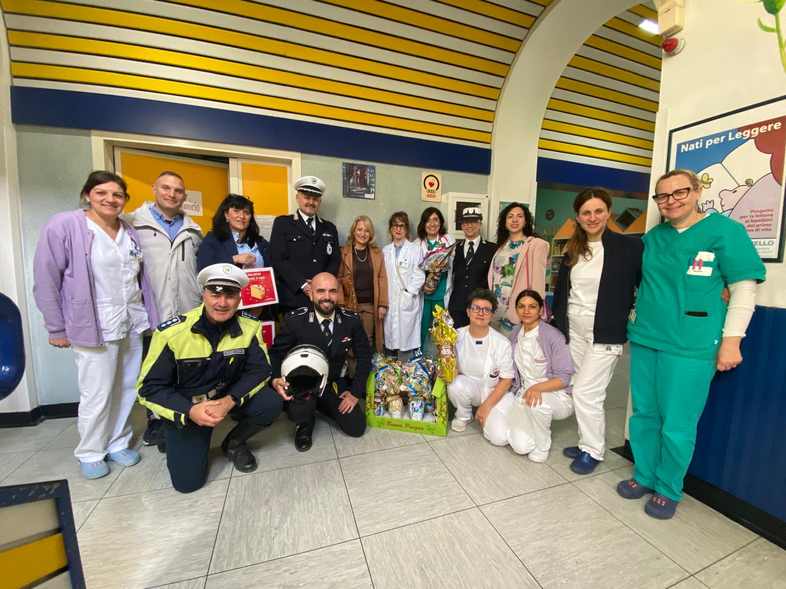 Uova e colombe per bimbi e bimbe ricoverati in Pediatria
