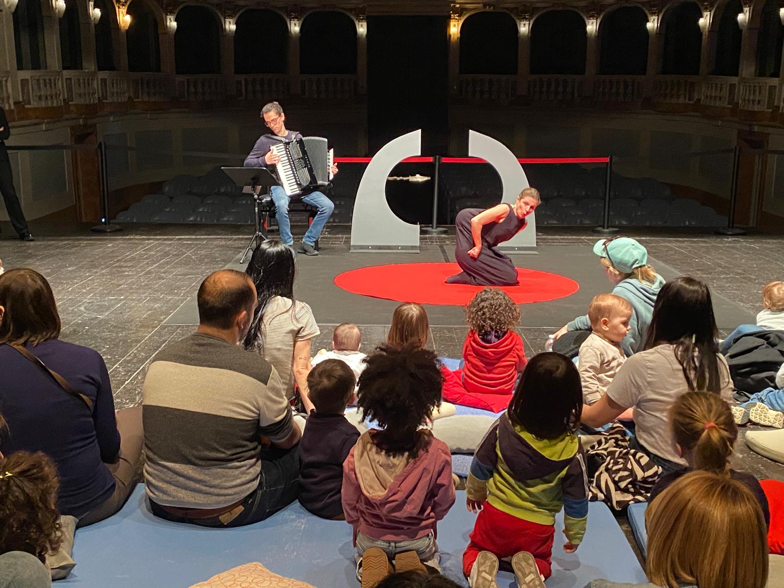Prima volta all’opera per bimbi e bimbe dell’asilo nido