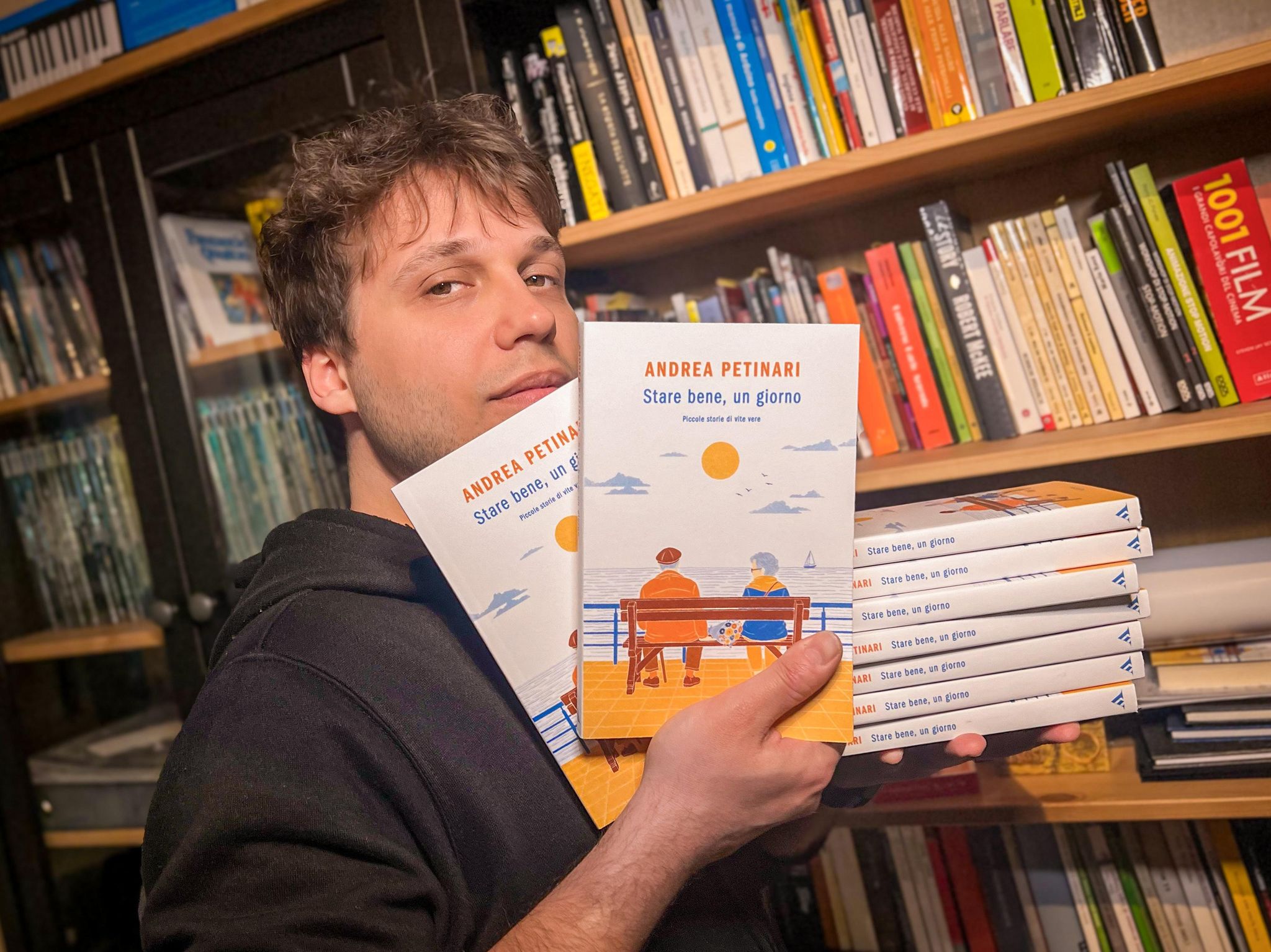 Il fotografo che vede oltre, Andrea Petinari pubblica il suo primo libro: «Ogni vita merita di essere raccontata»