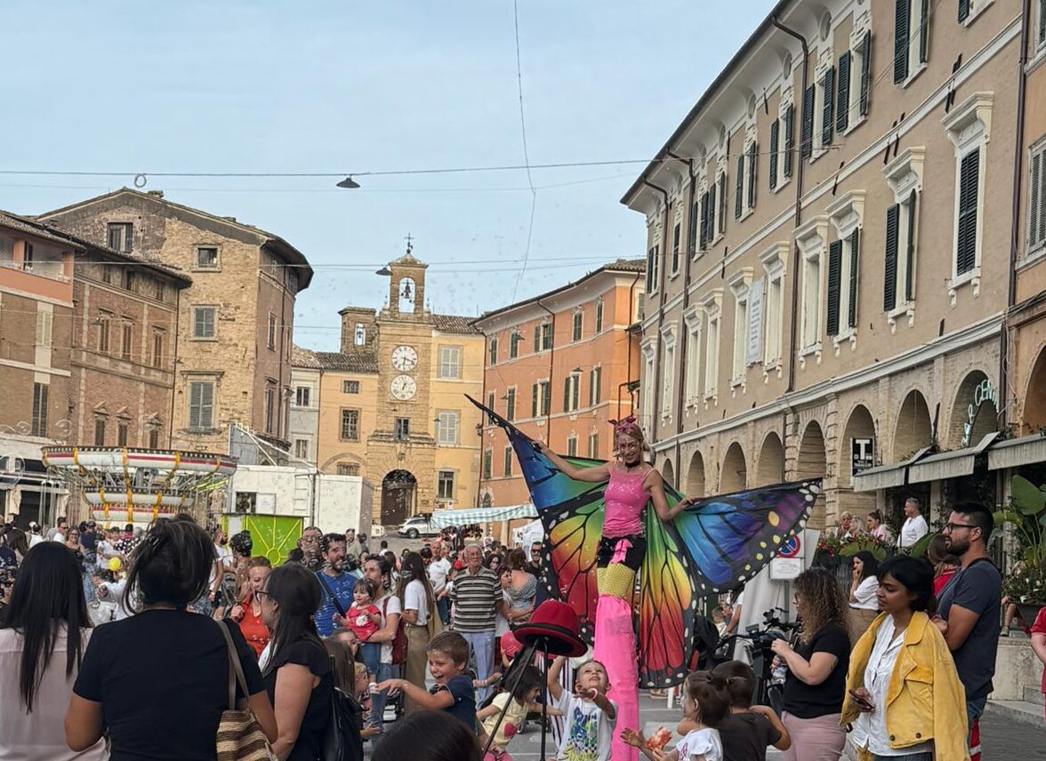 San Severino palcoscenico a cielo aperto per Piazzarte