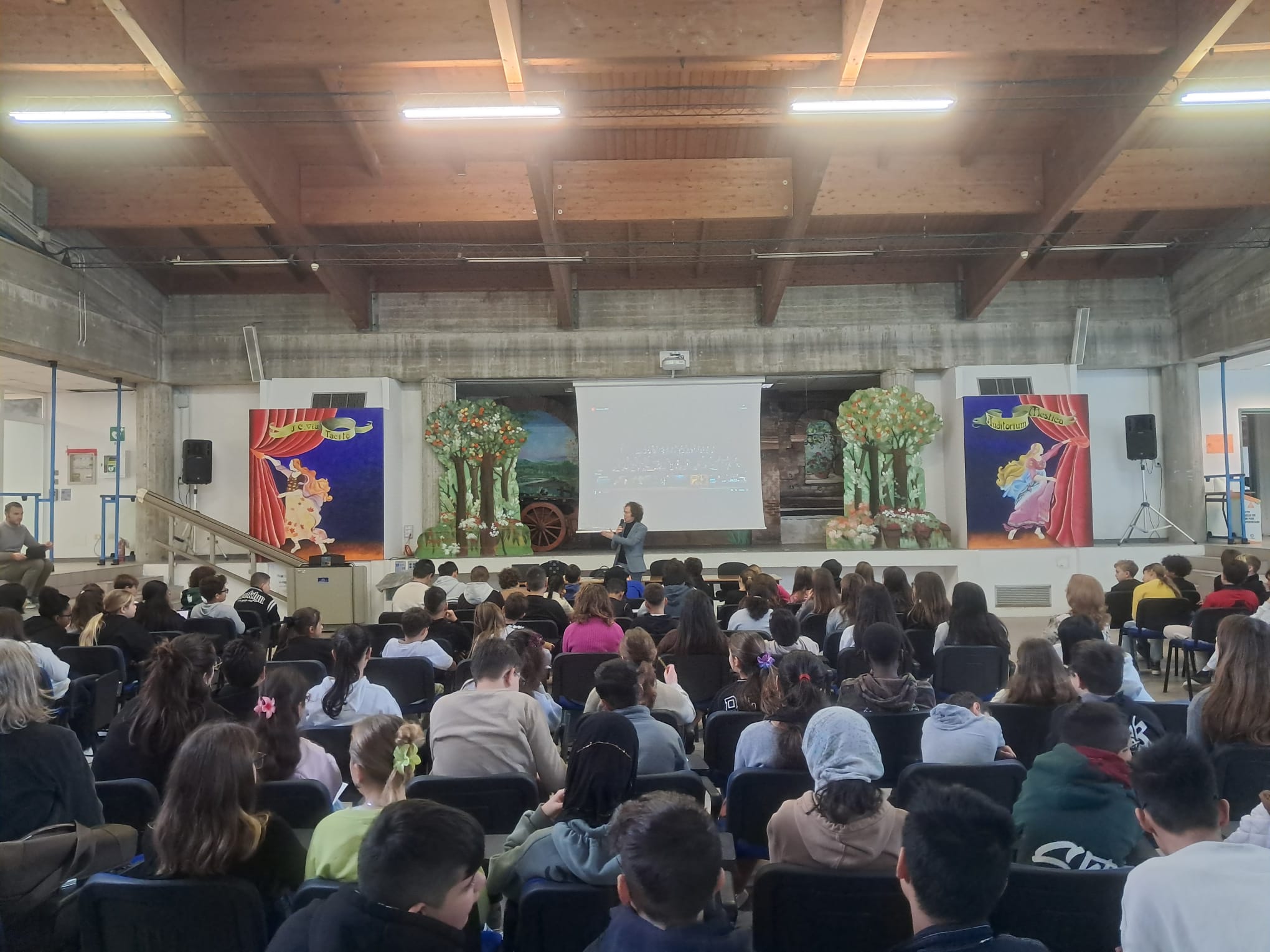 Maestro Sorichetti, l'auditorium della scuola Mestica
