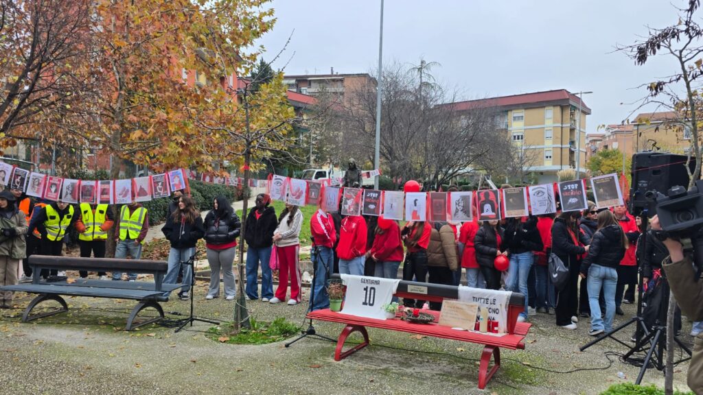 La panchina dedicata a Gentiana Kopili