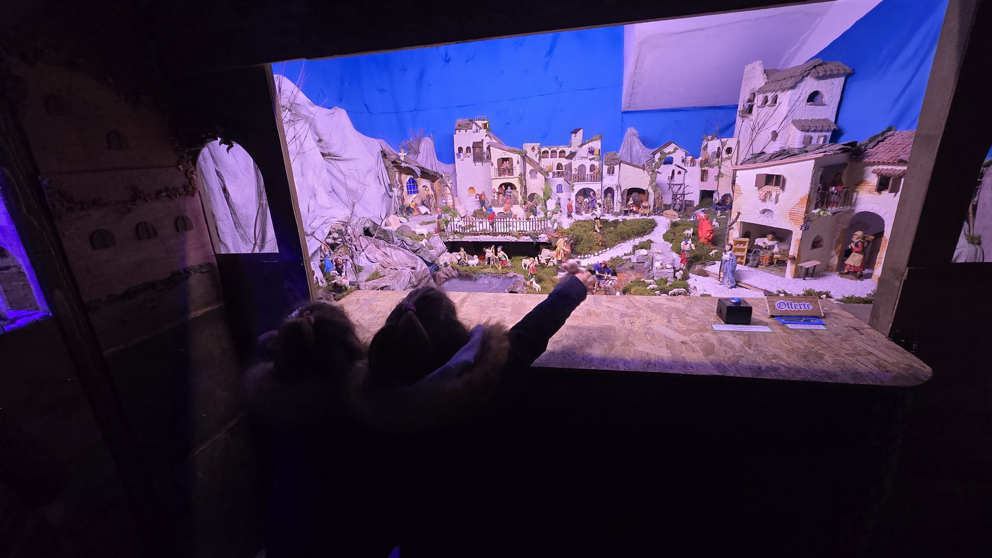 Ventiquattro ore in un presepe a Villa Potenza e Macerata
