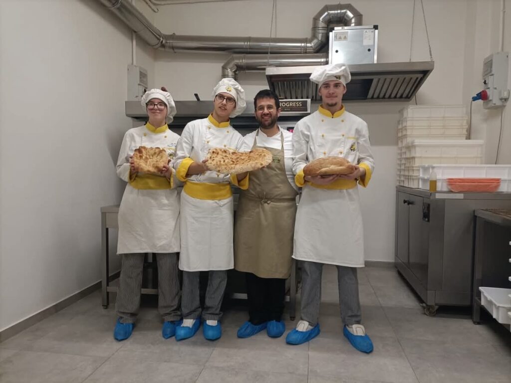 Sviatoslav Yaroshynskyi, Cristiano Bravi e Sofia Tamburrini al masterclass sui lievitati