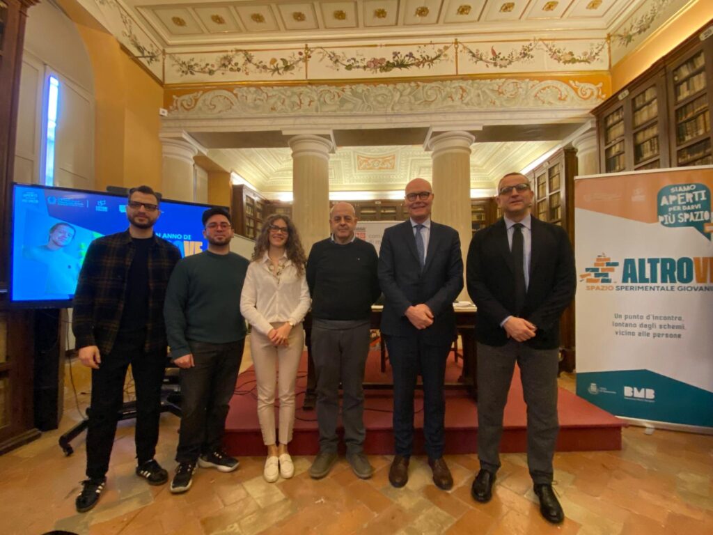 Un anno di Altrove in biblioteca Mozzi Borgetti