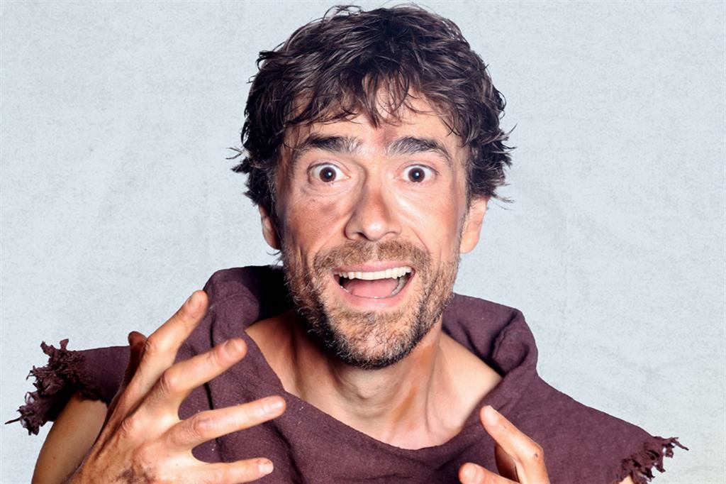 Giovanni Scifoni è un attore che ha interpretato San Francesco in un recente lavoro teatrale