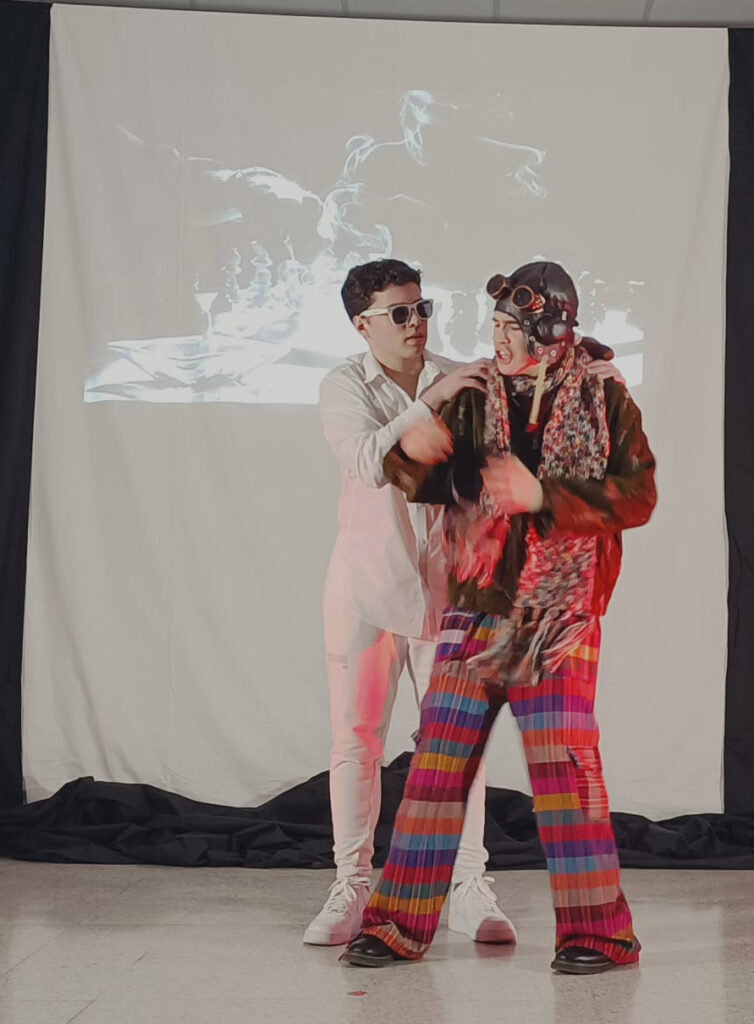 Lo spettacolo sulla guerra al classico Leopardi di Macerata