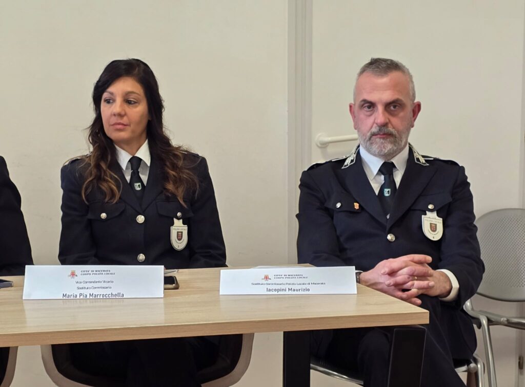 la vice comandante Mariapia Marrocchella e il sostituto commissario Maurizio Iacopini