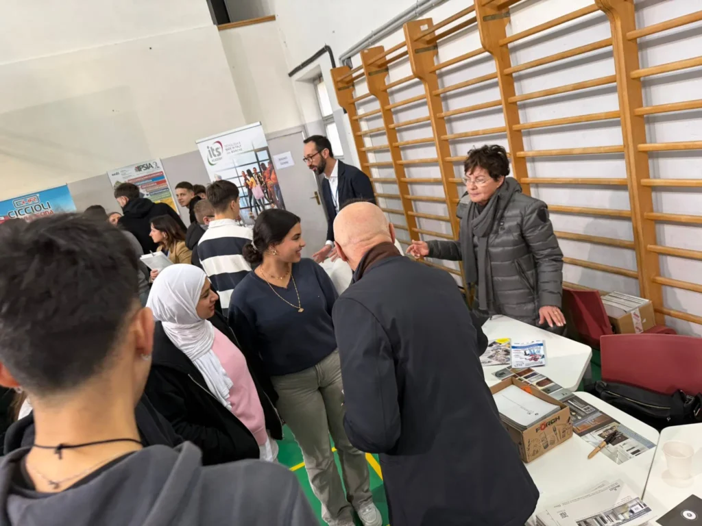 Career day all'Ipsia Corridoni