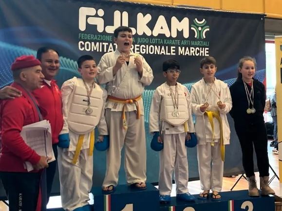 Trofeo Marche, 550 karateka a Tolentino: 16 ori per il Karate-Kai Civitanova Marche