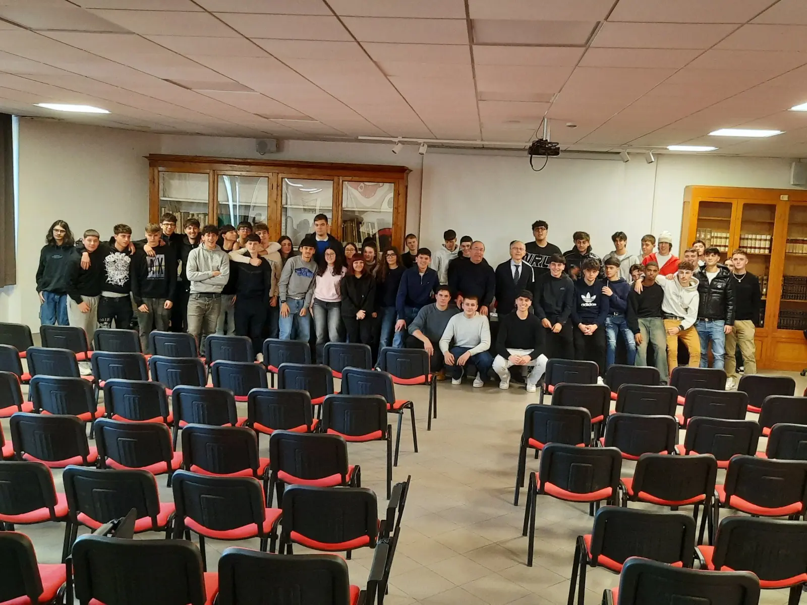 Gli studenti e le studentesse del Varano Antinoricoinvolti nel progetto