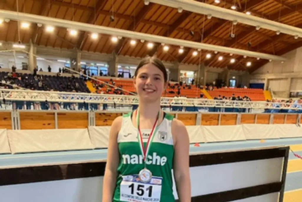 Anita Recchi impegnata nel getto del peso da 3 kg (1)