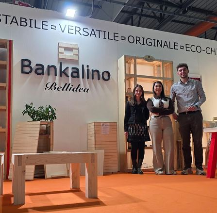 L'esposizione all'Umbria Fiere con i complementi d'arredo realizzati dai ragazzi e dalle ragazze dell'Ipsia Frau