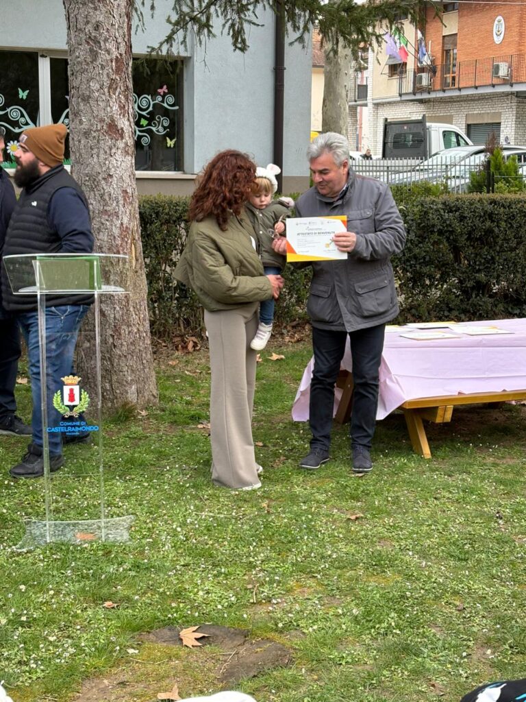 Giornata della gentilezza con i nuovi nati e le nuove nate