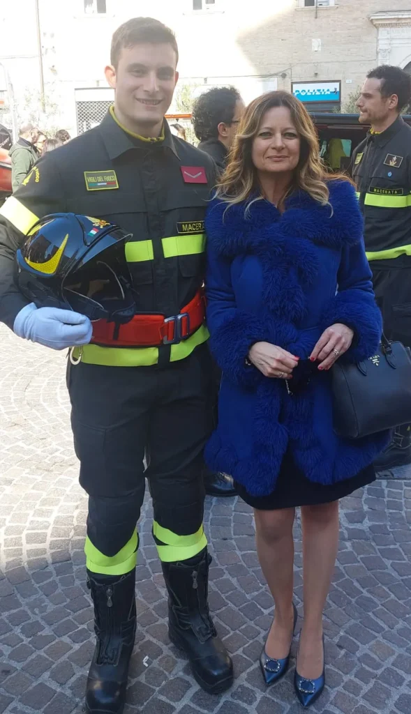 Michelangelo Melchiorri con la dirigente Roberta Ciampechini