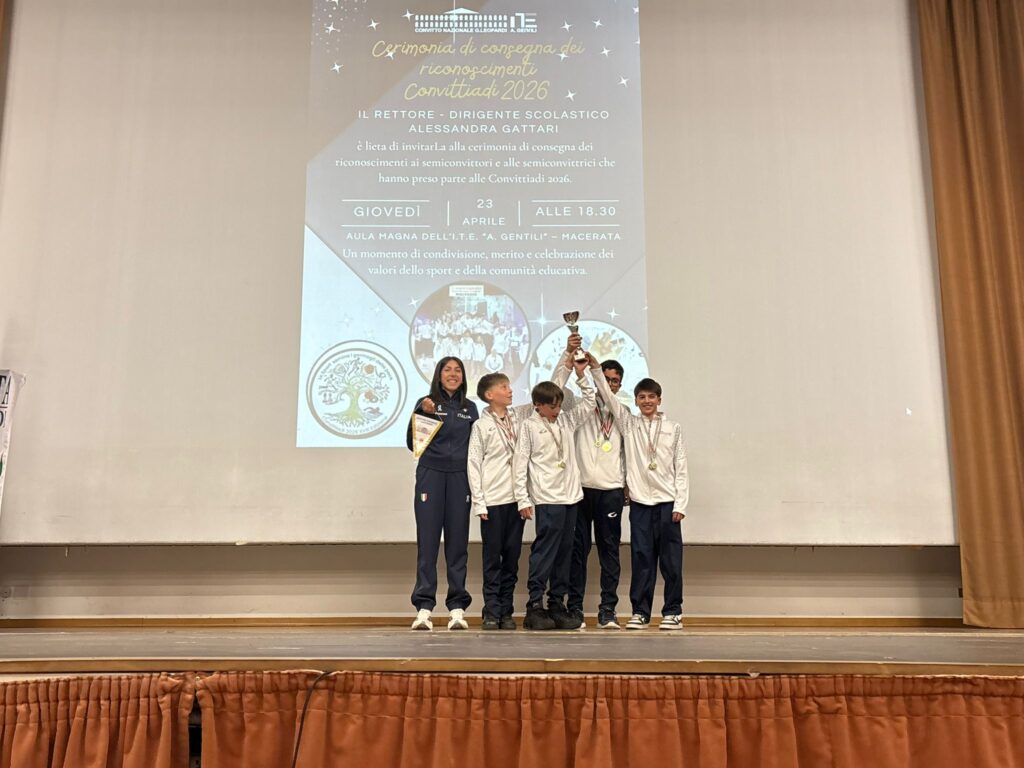 Gli studenti del Convitto nazionale Leopardi, argento nella campestre delle Convittiadi