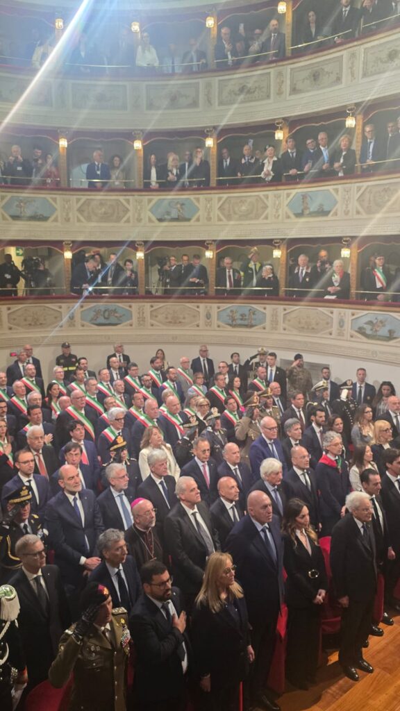 La cerimonia nel teatro Feronia