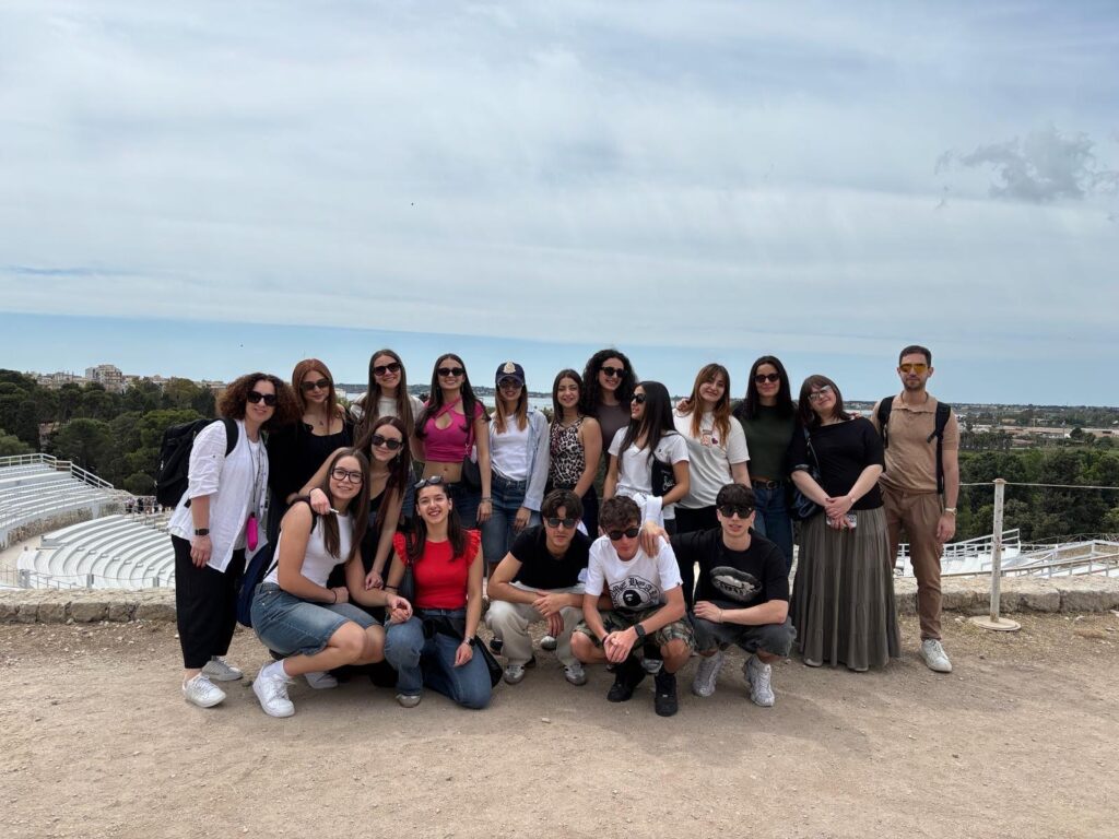 Gli studenti del classico visitano la Sicilia orientale