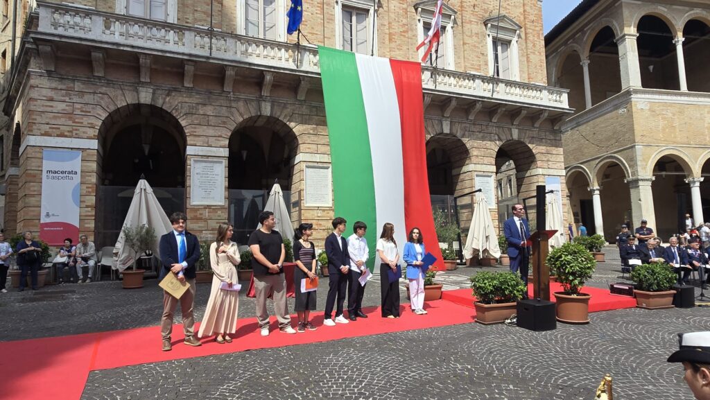 Studenti e studentesse protagonisti della festa della Repubblica
