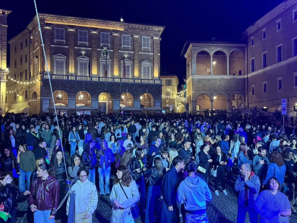 Il dj set in piazza della Libertà