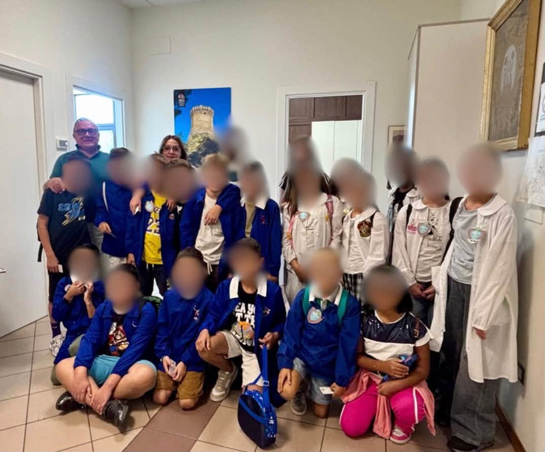 Treia, dalla classe al Municipio per intervistare il sindaco