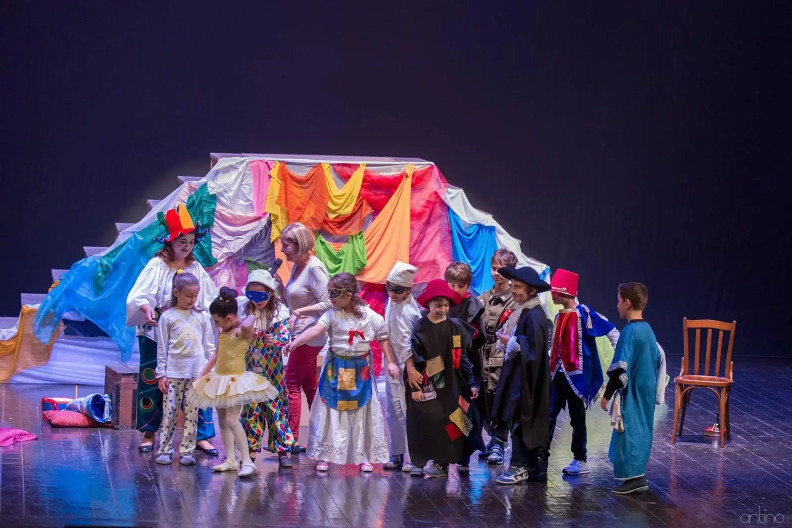Accademia Platafisica, il teatro si impara sul palco ma senza saggio