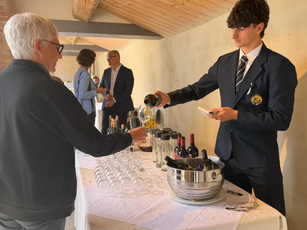 Studenti del varnelli di Cingoli hanno proposto la crescia di Cingoli